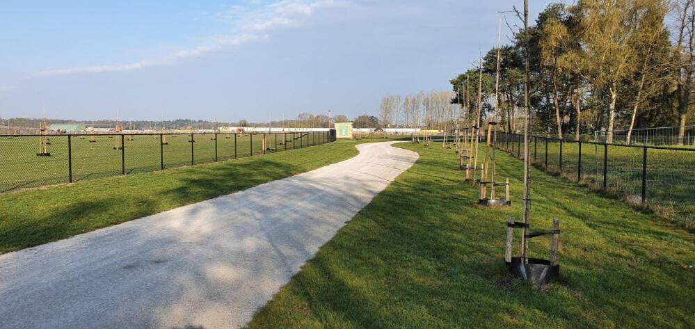 De Weitens cabanas verhuur Valkenswaard Exterior foto